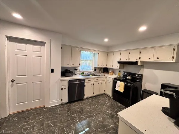 $249,000 | 490 Oakland Drive, Elkin, NC 28621