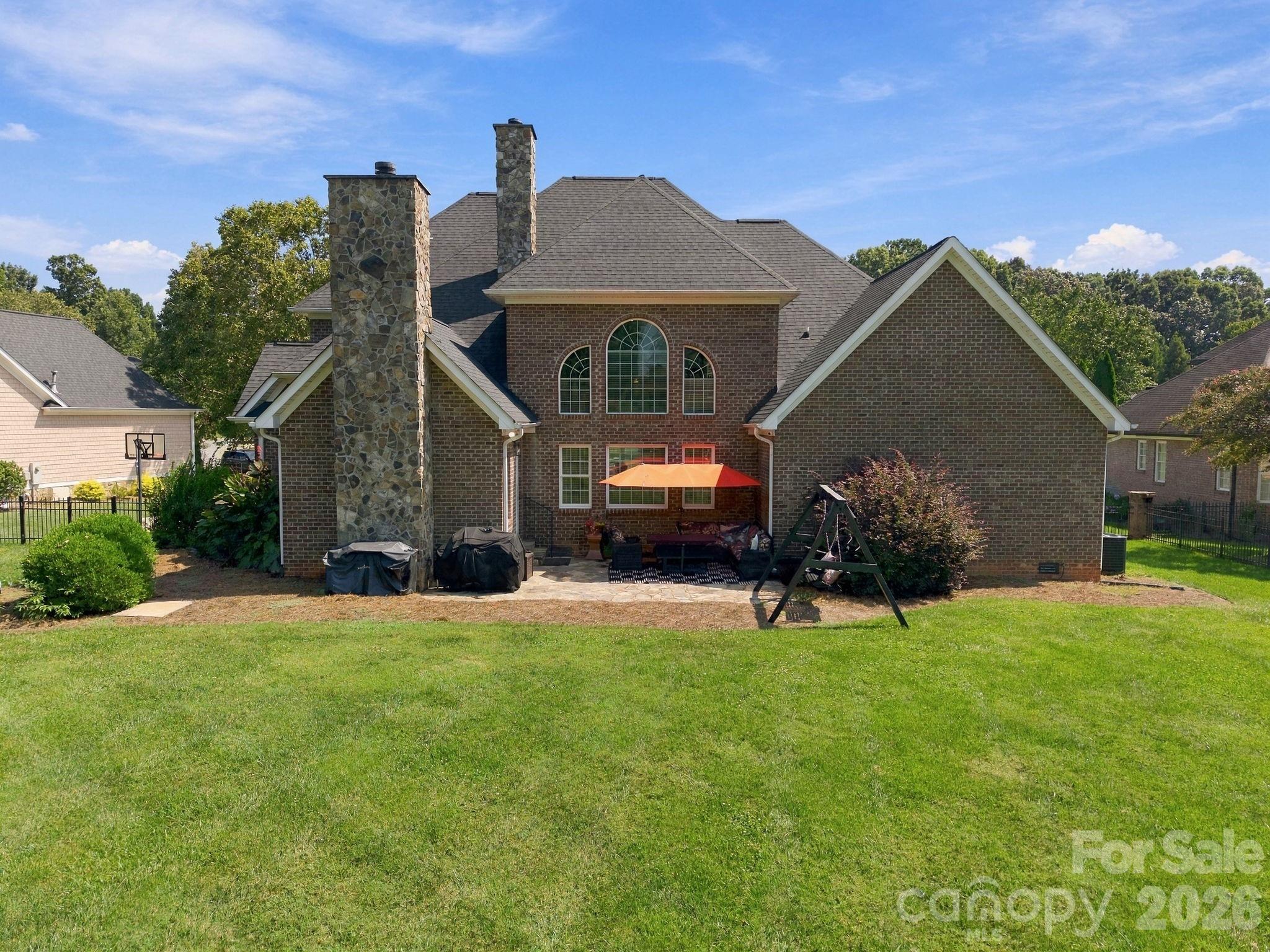 6671 Fox Ridge Circle, Unit 42 Davidson, NC 28036 - Photo 3 of 48 Gallery Image 3