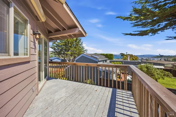 $1,565,000 | 2035 Sandpiper Court, Bodega Bay, CA 94923