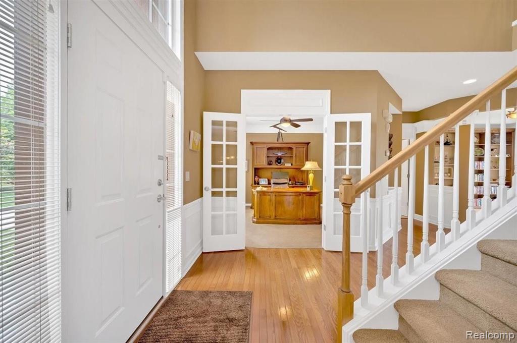 5295 Ashmonte Court Rochester, MI 48306 - Photo 10 of 52