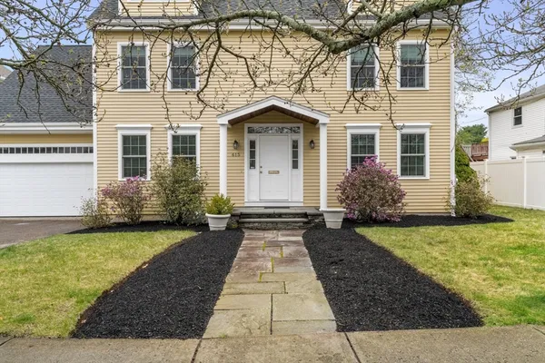 $1,995,000 | 615 Saw Mill Brook Parkway, Newton, MA 02459