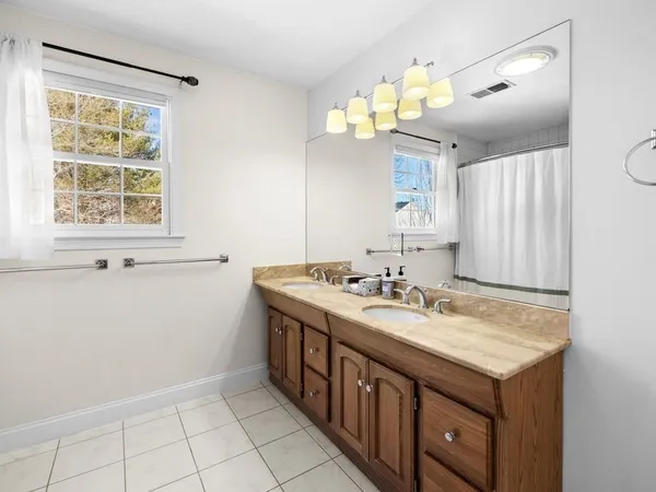 $1,995,000 | 615 Saw Mill Brook Parkway, Newton, MA 02459