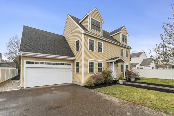 $1,995,000 | 615 Saw Mill Brook Parkway, Newton, MA 02459