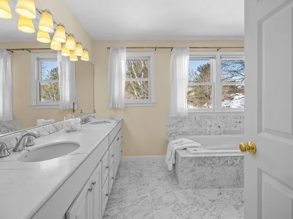 $1,995,000 | 615 Saw Mill Brook Parkway, Newton, MA 02459