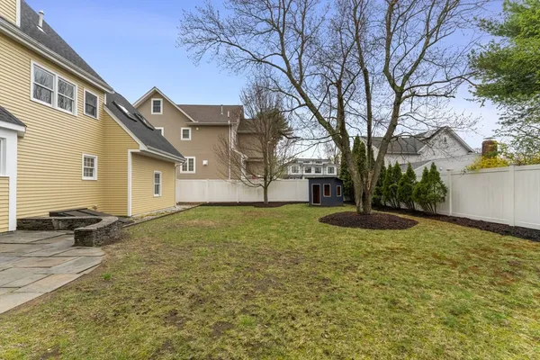 $1,995,000 | 615 Saw Mill Brook Parkway, Newton, MA 02459