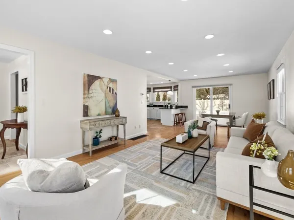 $1,995,000 | 615 Saw Mill Brook Parkway, Newton, MA 02459