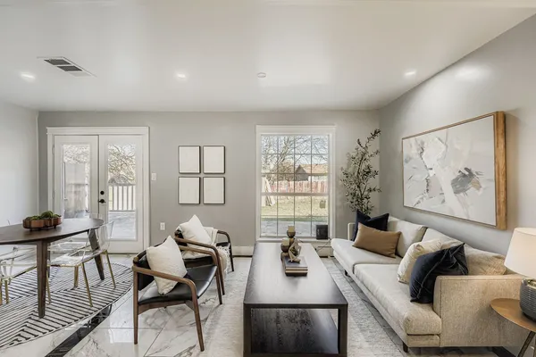 $379,999 | 7004 East Meadow Bend Drive, Austin, TX 78724