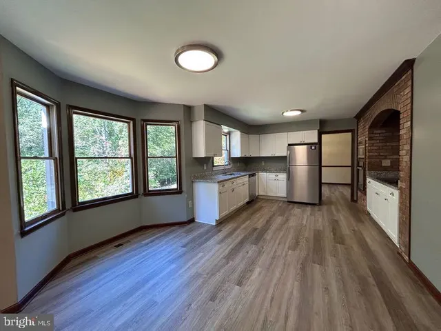 $2,845 | 1907 White Lake Drive, Fredericksburg, VA 22407