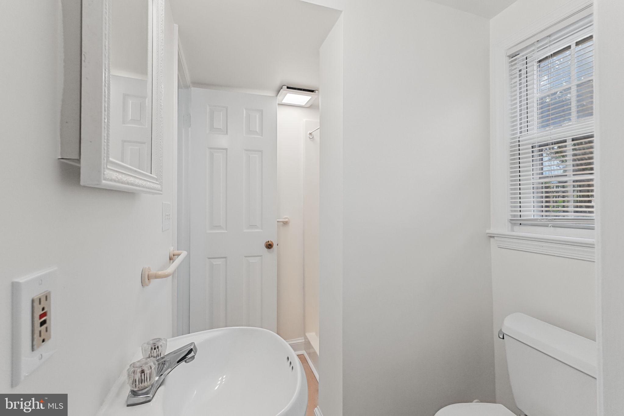5625 Ogden Road Bethesda, MD 20816 - Photo 31 of 49 Lower level full bathroom with shower