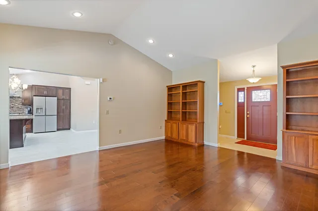 $849,500 | 39 Knapp Lane, South China, ME 04358