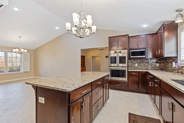 $849,500 | 39 Knapp Lane, South China, ME 04358