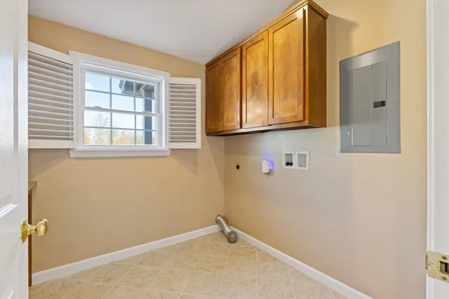 $849,500 | 39 Knapp Lane, South China, ME 04358