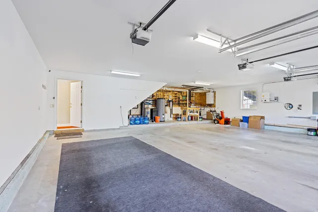 $849,500 | 39 Knapp Lane, South China, ME 04358