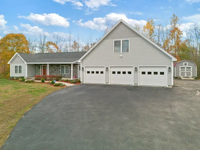 $849,500 | 39 Knapp Lane, South China, ME 04358