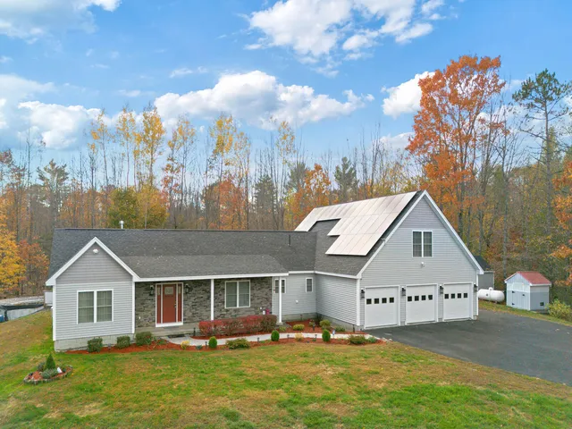 $849,500 | 39 Knapp Lane, South China, ME 04358