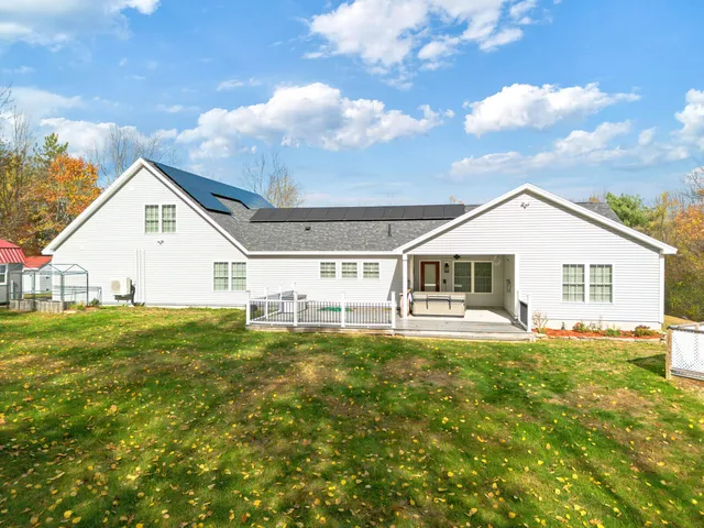 $849,500 | 39 Knapp Lane, South China, ME 04358
