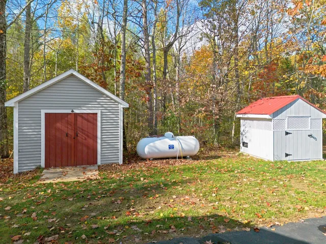 $849,500 | 39 Knapp Lane, South China, ME 04358