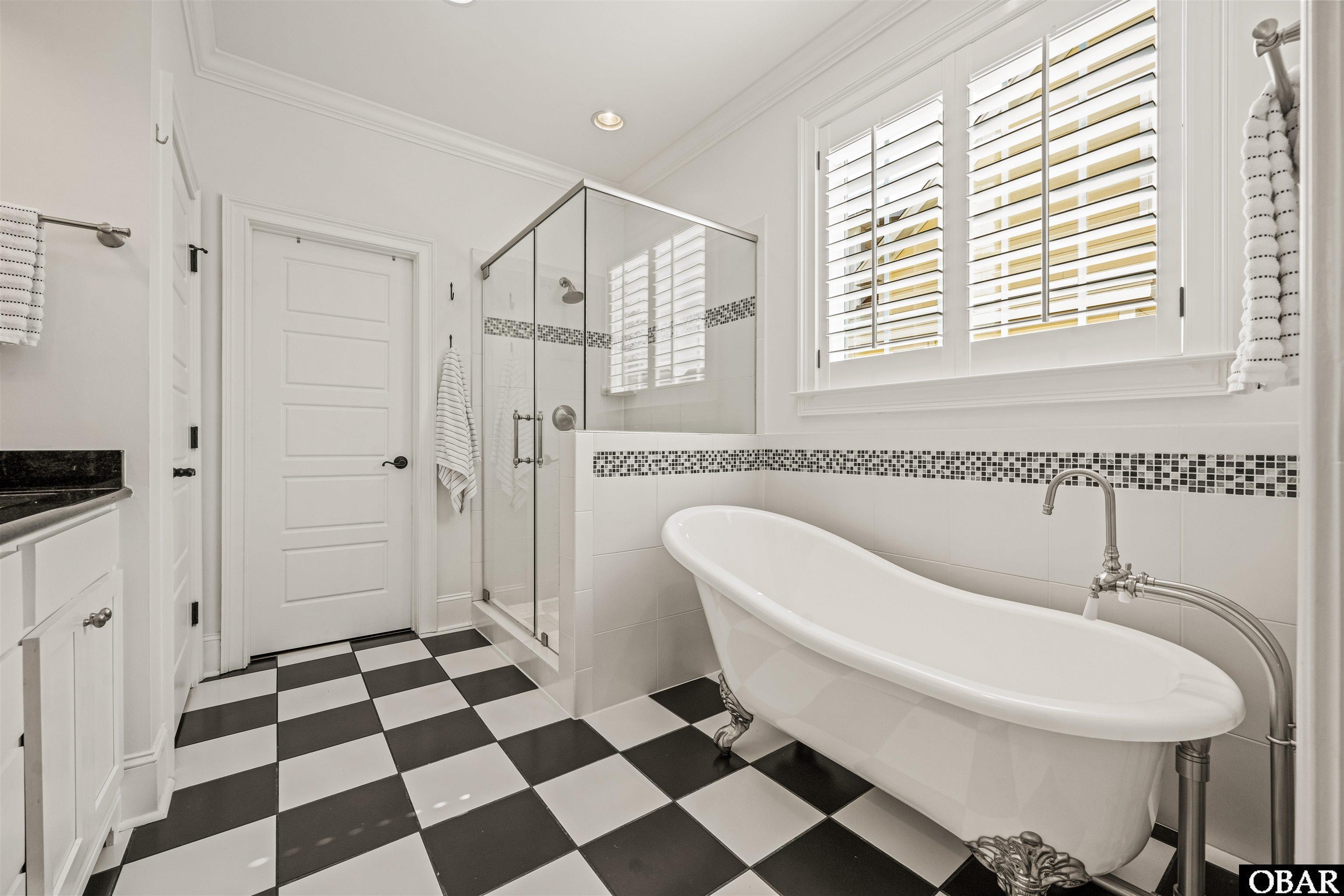 807 Back Bay Road Manteo, NC 27954 - Photo 16 of 49