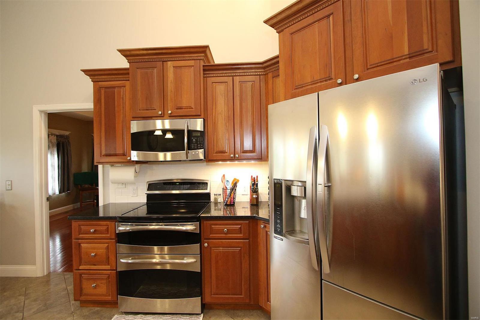 2482 Becker Road Highland, IL 62249 - Photo 17 of 71