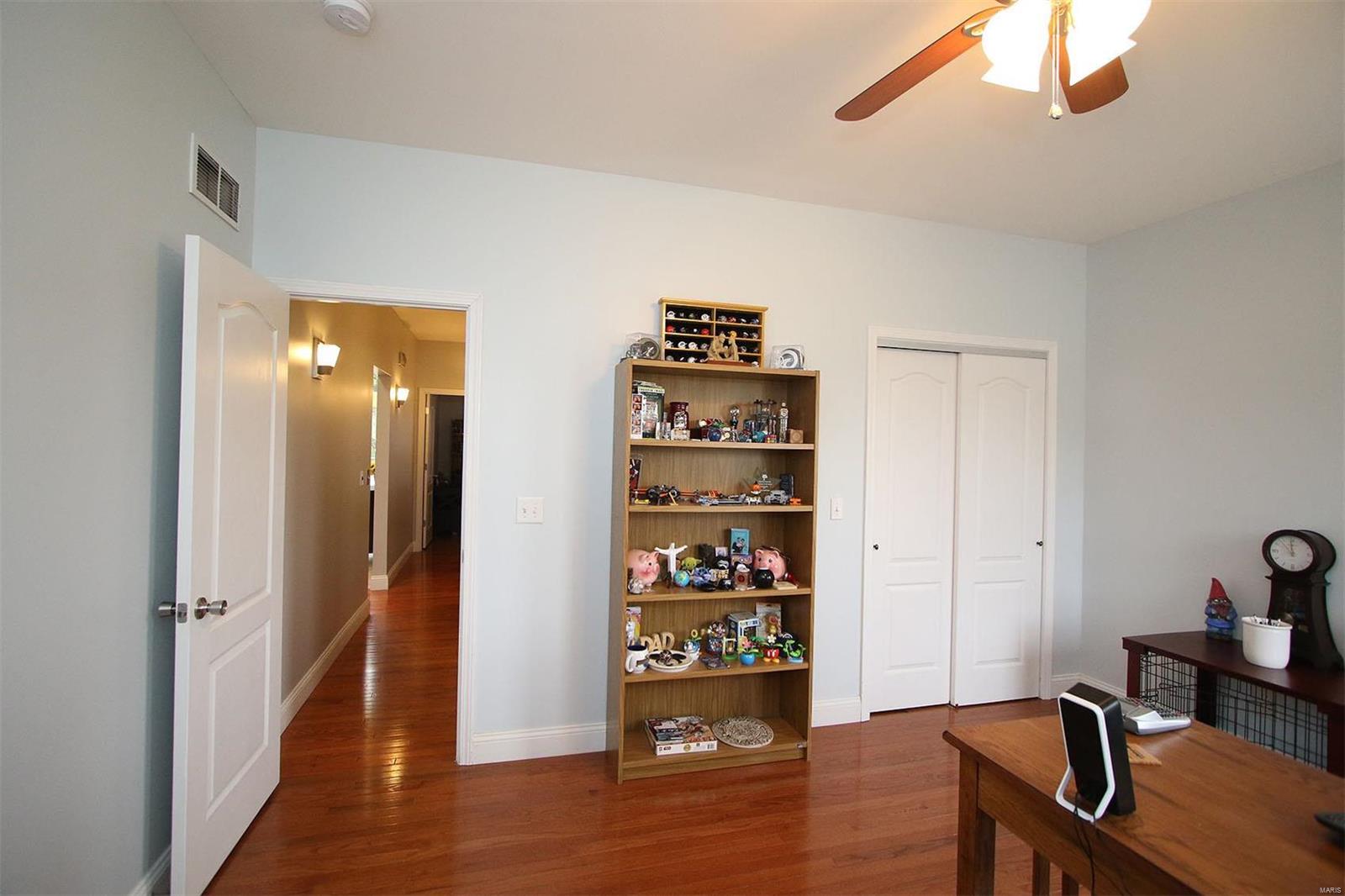 2482 Becker Road Highland, IL 62249 - Photo 32 of 71
