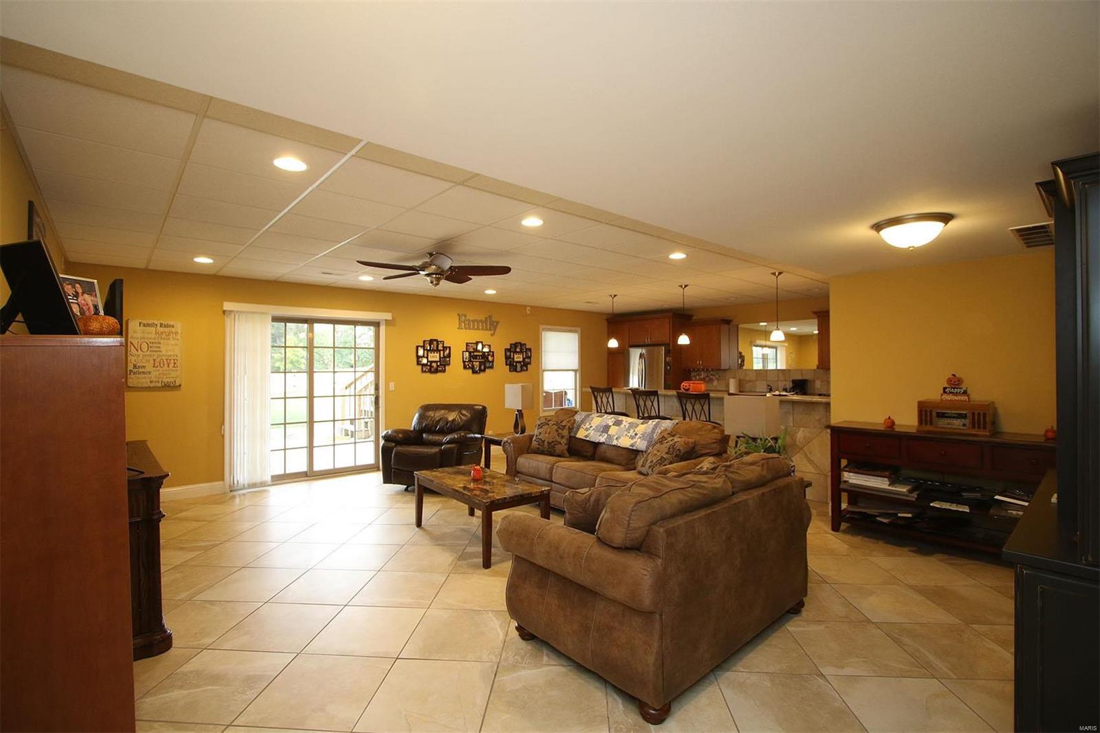 2482 Becker Road Highland, IL 62249 - Photo 36 of 71