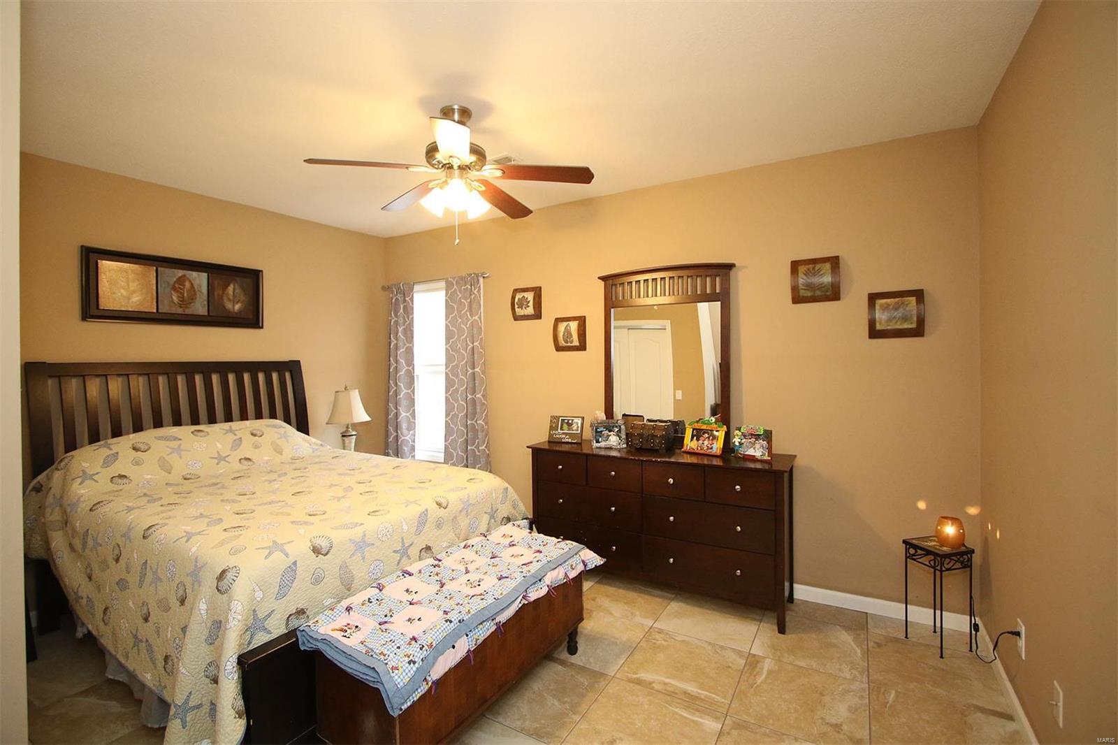 2482 Becker Road Highland, IL 62249 - Photo 45 of 71