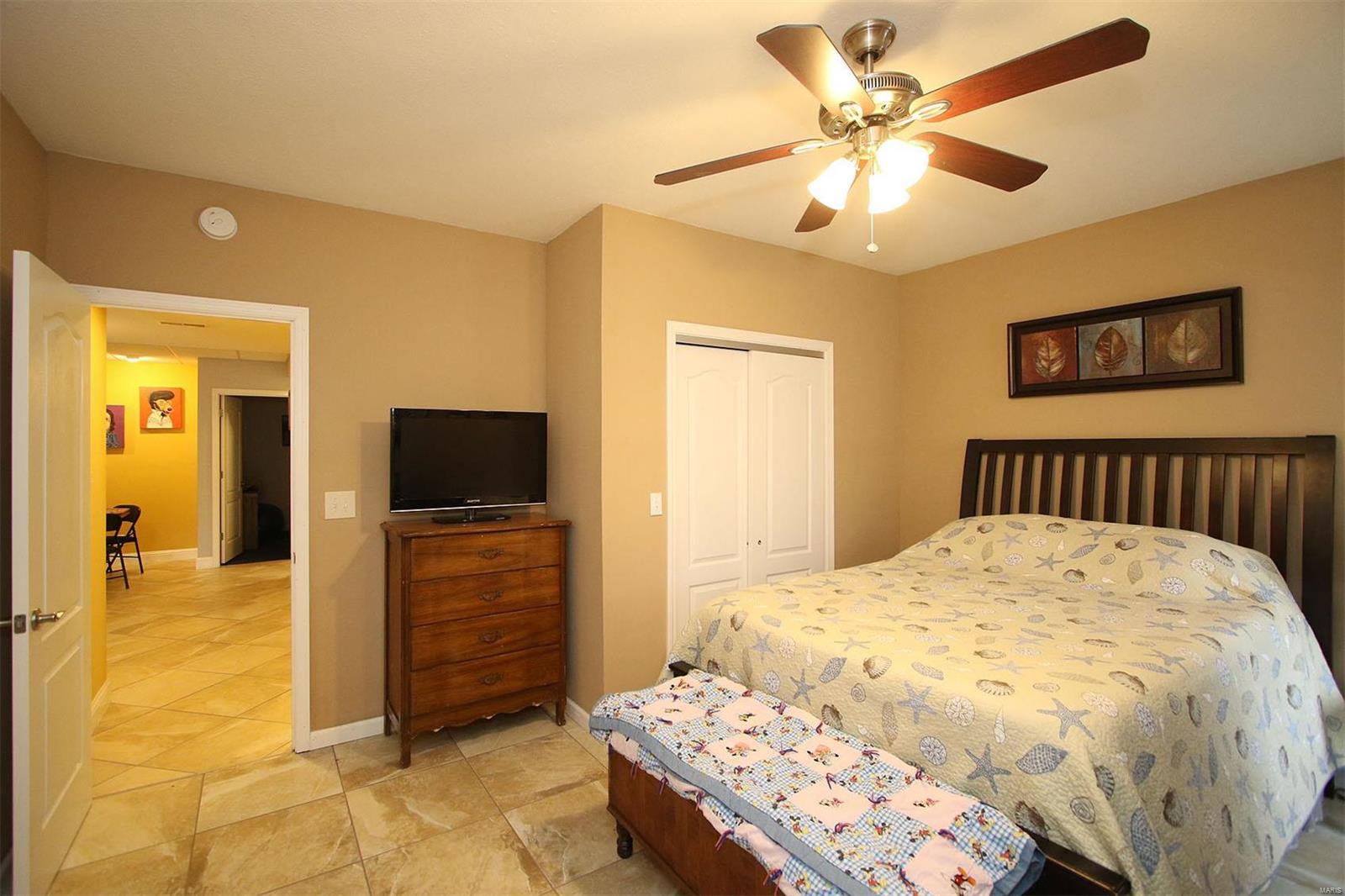 2482 Becker Road Highland, IL 62249 - Photo 46 of 71