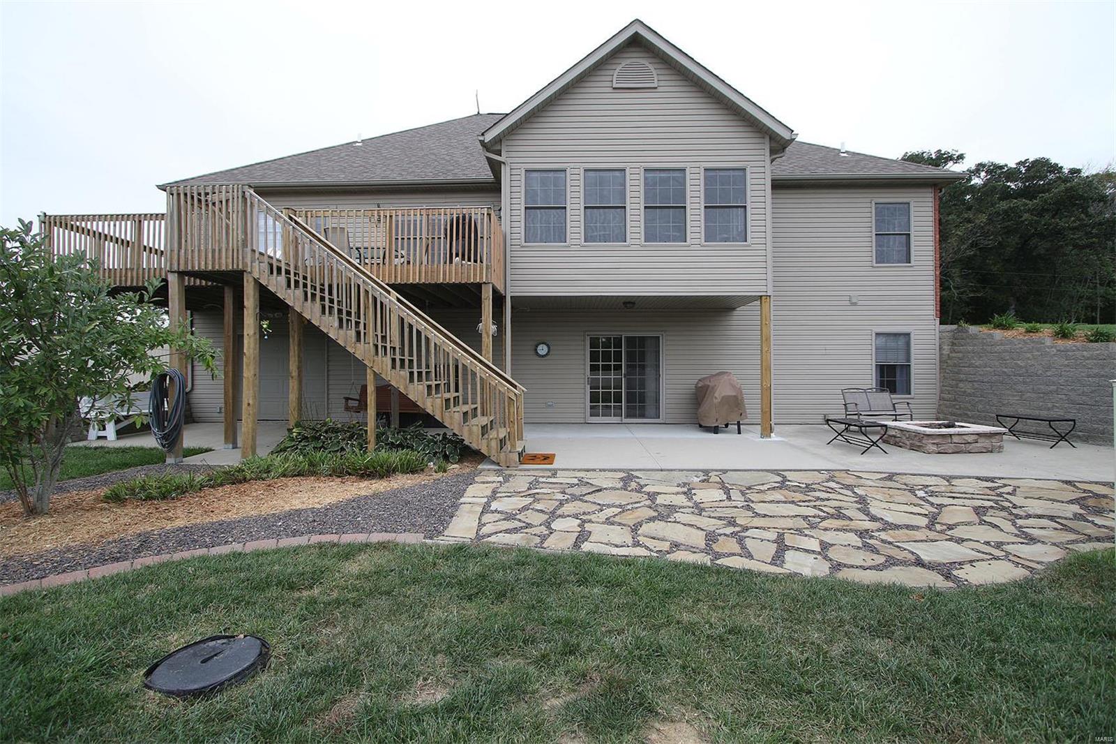 2482 Becker Road Highland, IL 62249 - Photo 59 of 71