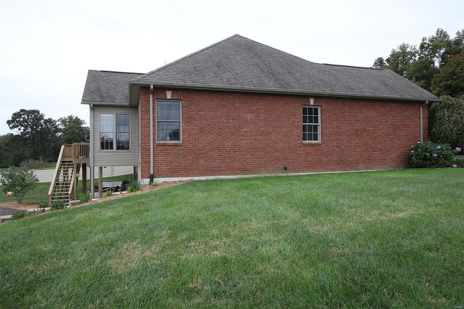 2482 Becker Road Highland, IL 62249 - Photo 65 of 71