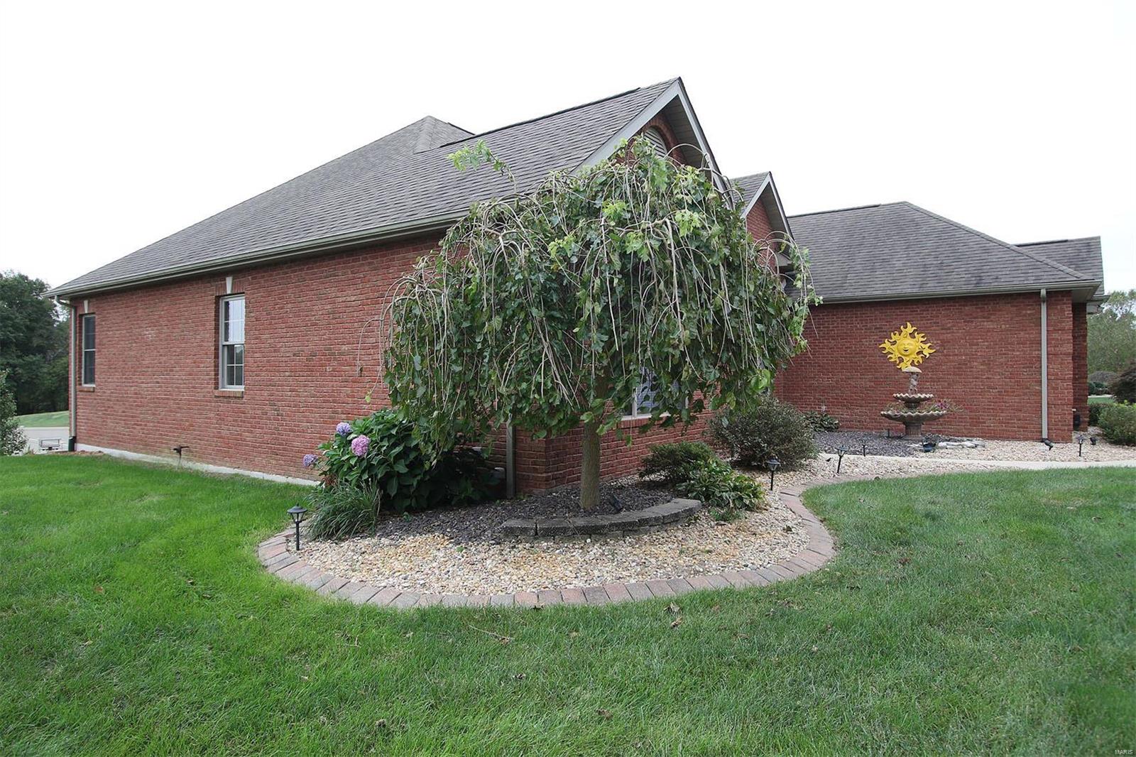 2482 Becker Road Highland, IL 62249 - Photo 66 of 71