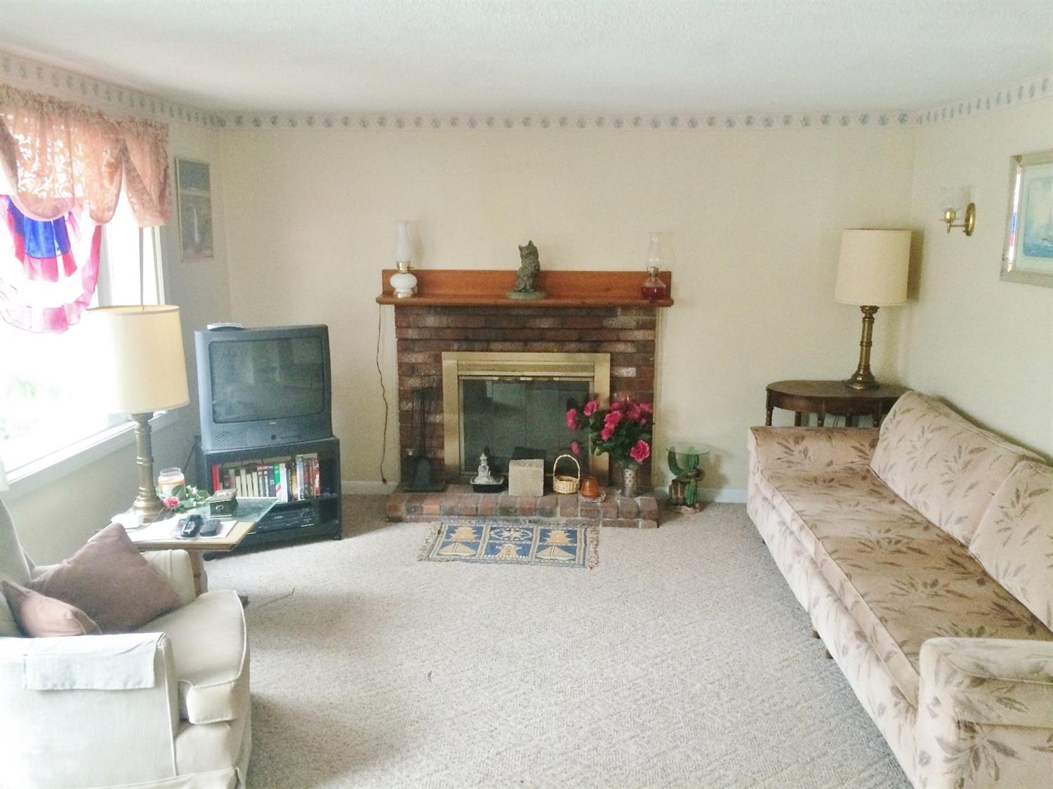 24 Lake Road Yarmouth, MA 02673 - Photo 7 of 13 Gallery Image 7