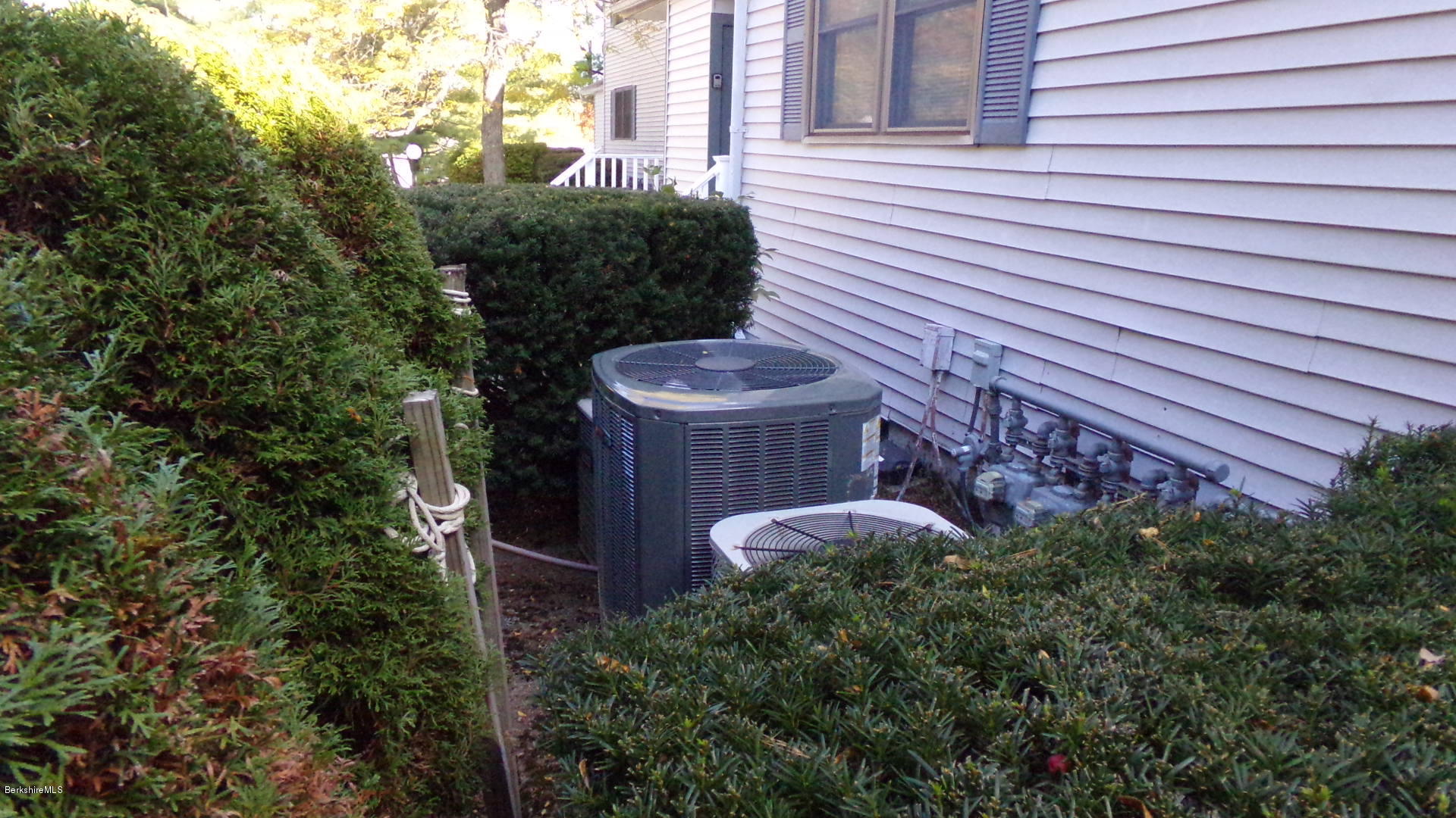 5 Rolling Road, Unit 6 Lenox, MA 01240 - Photo 16 of 18 109_0604