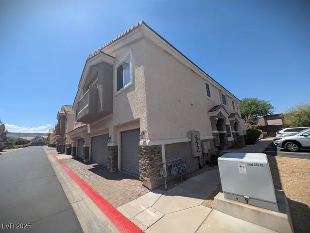 $1,700 | 89 Day Trade Street, Unit 1, Henderson, NV 89074