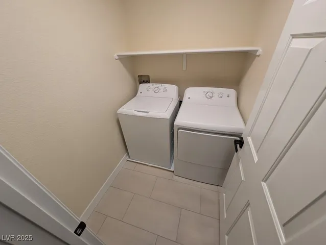 $1,700 | 89 Day Trade Street, Unit 1, Henderson, NV 89074