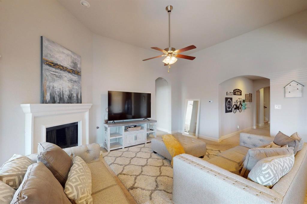 521 Hunt Farms Road Fate, TX 75189 - Photo 5 of 37 Gallery Image 5