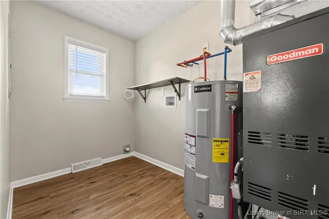 $199,995 | 2080 Edgewood Drive, Charlestown, IN 47111