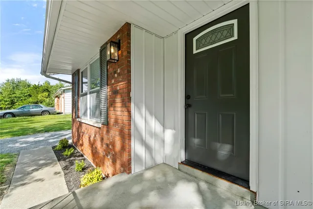 $199,995 | 2080 Edgewood Drive, Charlestown, IN 47111