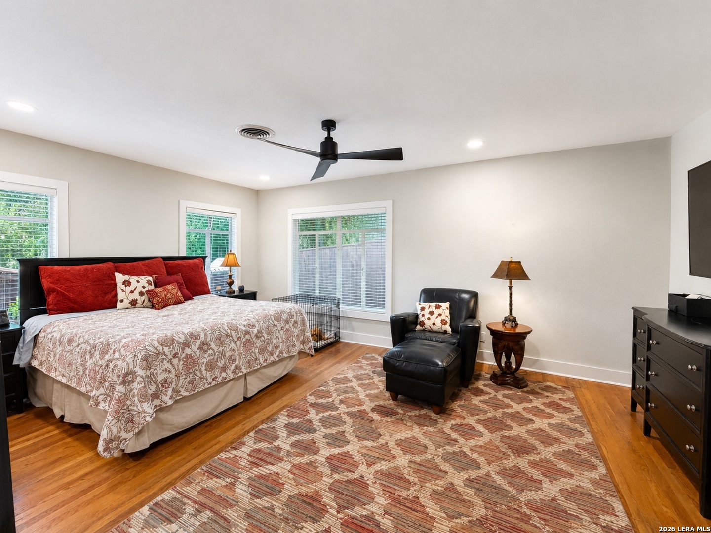 109 Zambrano Road Terrell Hills, TX 78209 - Photo 15 of 45