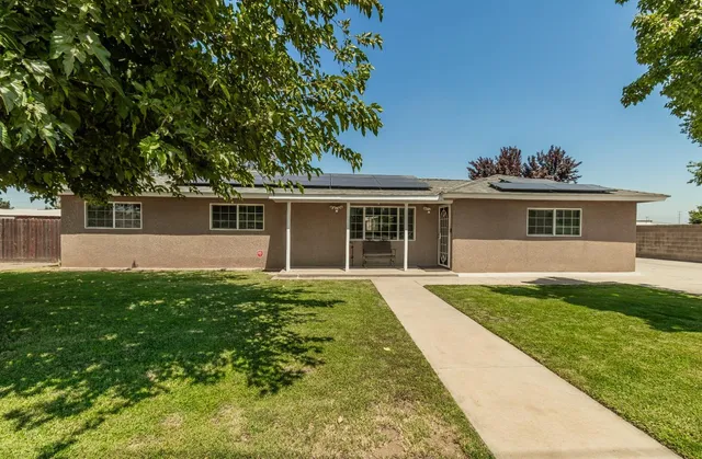 $559,900 | 5771 East Belmont Avenue, Fresno, CA 93727