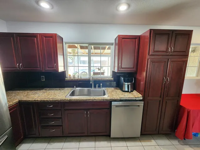 $559,900 | 5771 East Belmont Avenue, Fresno, CA 93727