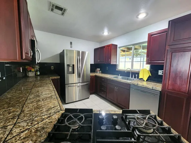 $559,900 | 5771 East Belmont Avenue, Fresno, CA 93727