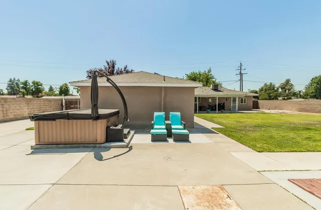 $559,900 | 5771 East Belmont Avenue, Fresno, CA 93727