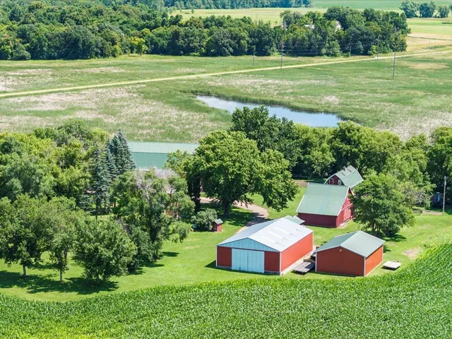 $1,575,000 | 18625 62nd Street, New Germany, MN 55367