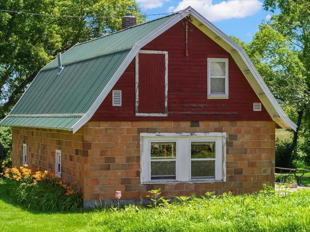 $1,575,000 | 18625 62nd Street, New Germany, MN 55367