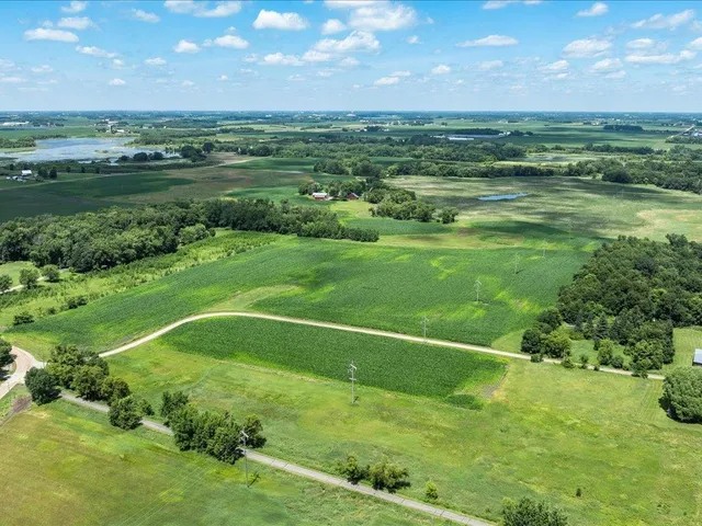 $1,575,000 | 18625 62nd Street, New Germany, MN 55367