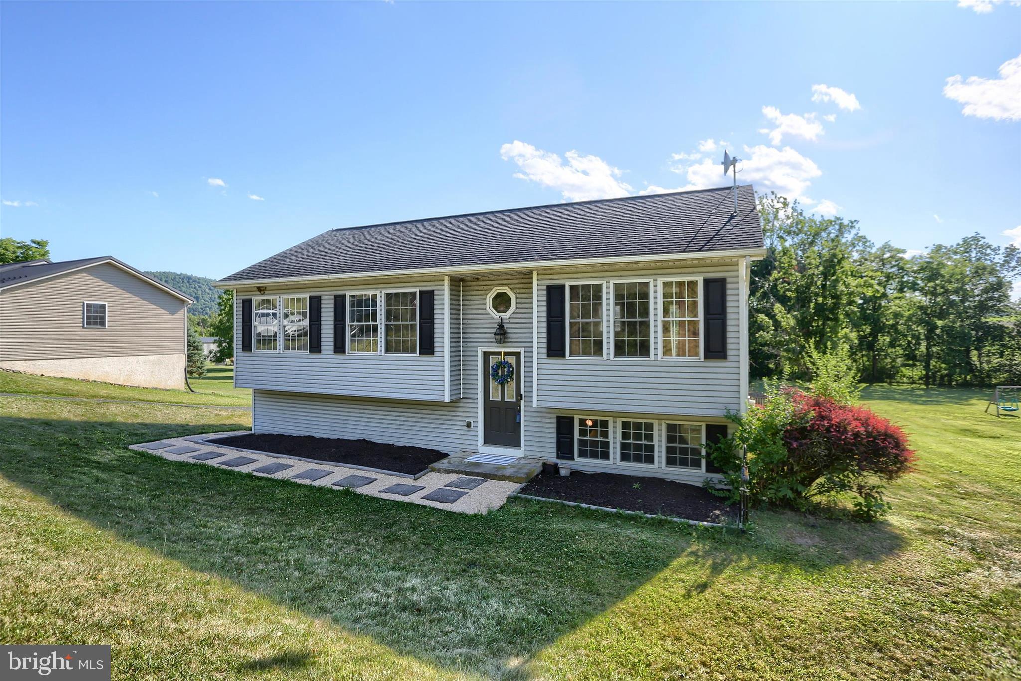 282 Montour Road Landisburg, PA 17040 - Photo 3 of 39