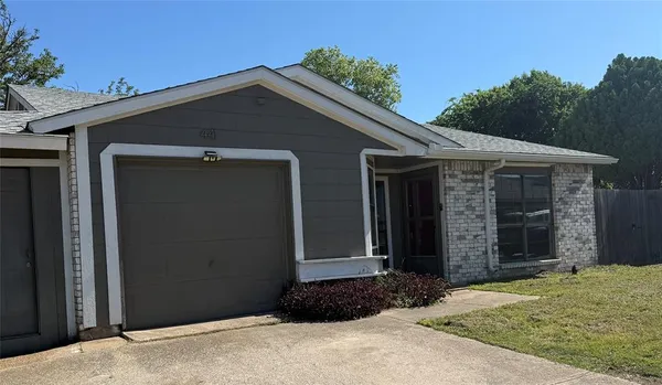 $1,549 | 441 South Highland Drive, Cedar Hill, TX 75104