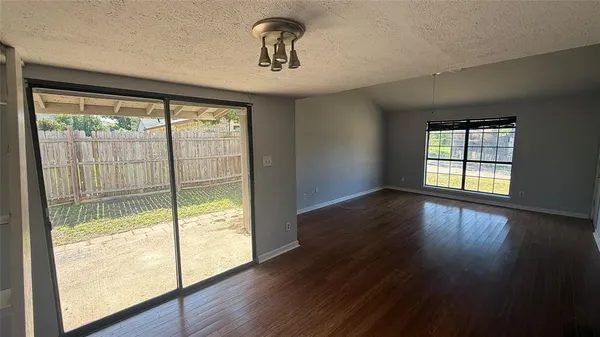 $1,549 | 441 South Highland Drive, Cedar Hill, TX 75104