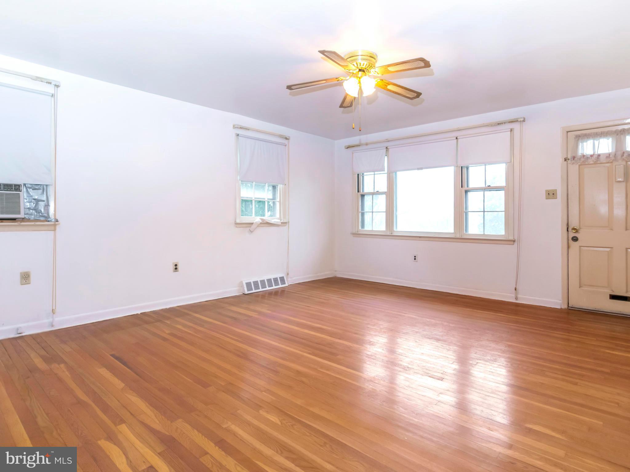 2931 Banner Road Willow Grove, PA 19090 - Photo 3 of 17 Gallery Image 3