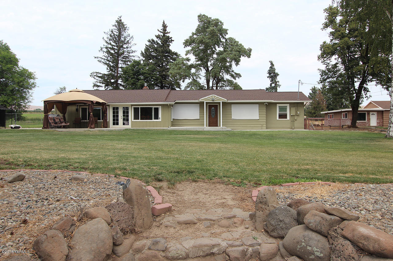 1390 Cook Road, Yakima